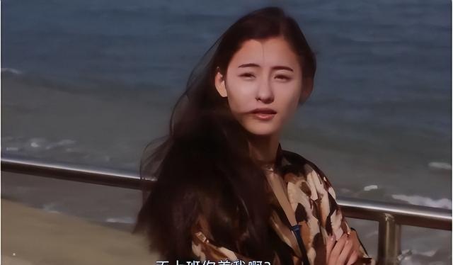 谢霆锋也没想到，张柏芝会因阅兵当天的一特殊举动，实现口碑暴增