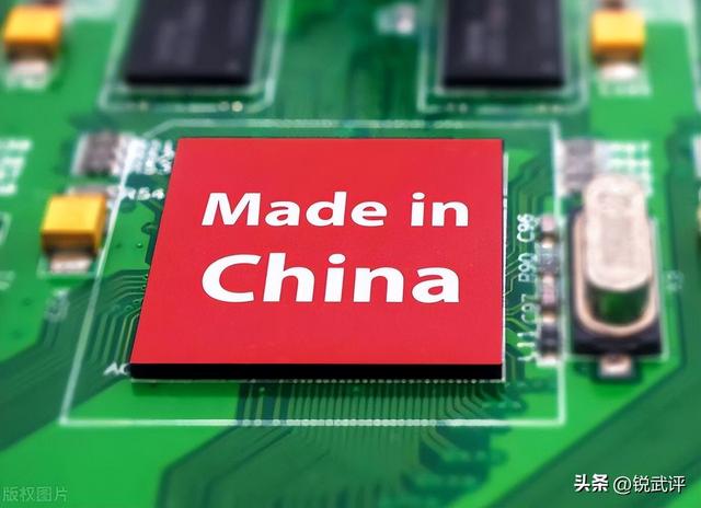 谁说中国造不出AI芯片？黄仁勋曝中美芯片真实差距：仅“几纳秒”