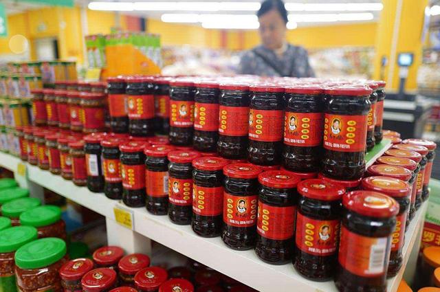 潜伏我国30年美国辣酱巨头，年入450亿击败老干妈，被误认是国货