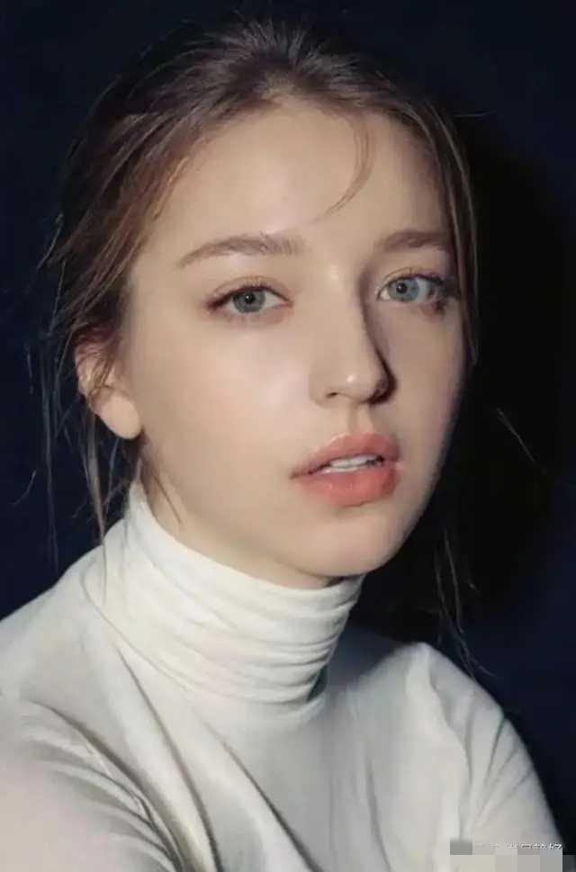 哇太漂亮了，俄罗斯顶级女神，五官绝美，完全符合东方的审美