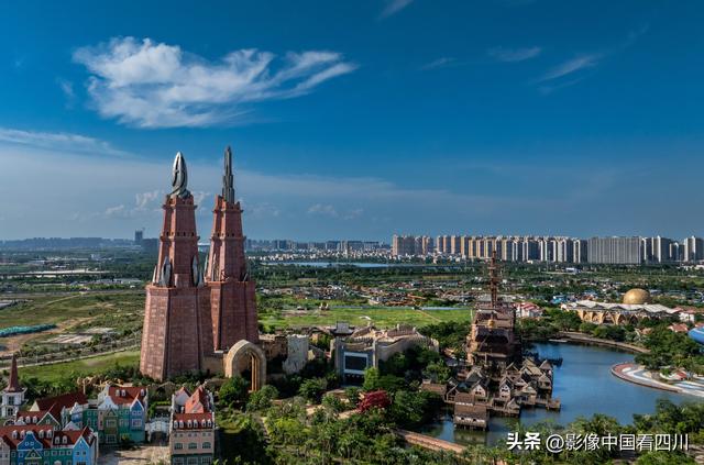 海南海口：长影环球100奇幻乐园璀璨夺目
