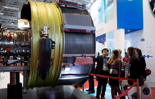 绝不向中国低头！宁愿裁员9000破产，也不接受中国的帮助