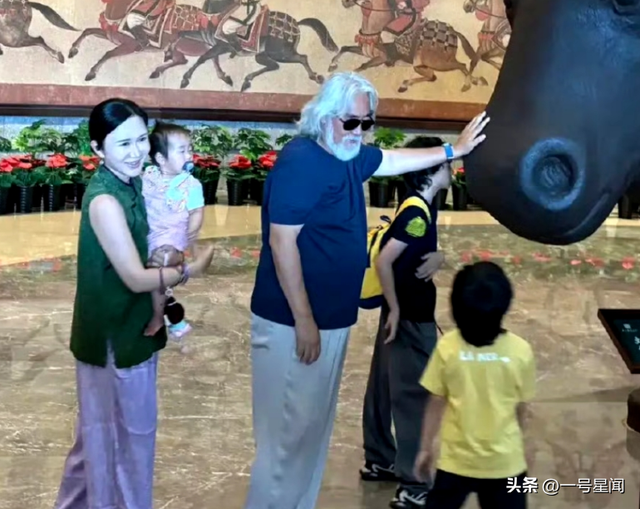 杜星霖不忍了！“老夫少妻”的烦恼，在张纪中身上体现的淋漓尽致