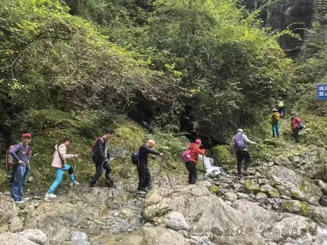 东沟峡，国庆黄金周新的打卡地！