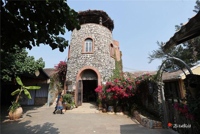 南极村向西极村发出新春邀请 共赴暖冬团圆年