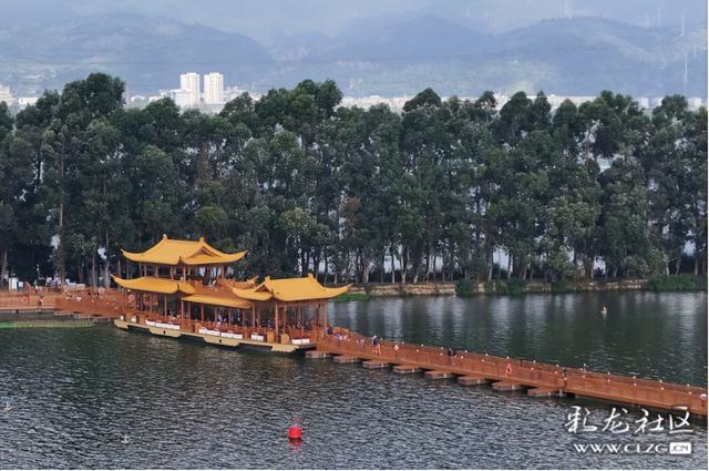 东风坝开合浮桥打个卡