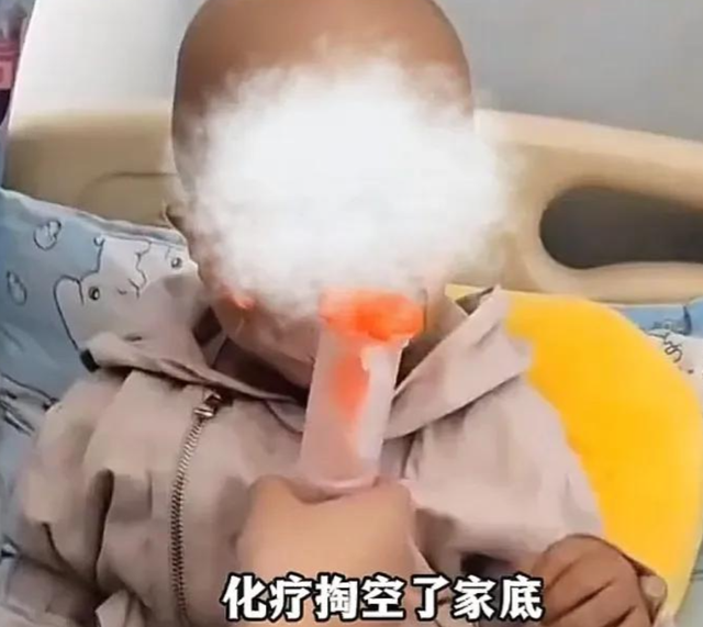 捞光许愿池硬币捐款后续！许愿池成打卡地，游客专门过来投硬币！