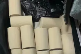 大学生返校的迷惑行为：也不是买不起，主要是家里带的更有性价比图片