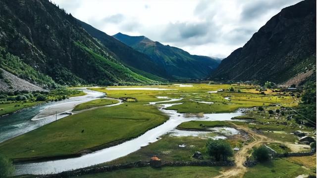 深秋的昌都：山川如画，人情暖心