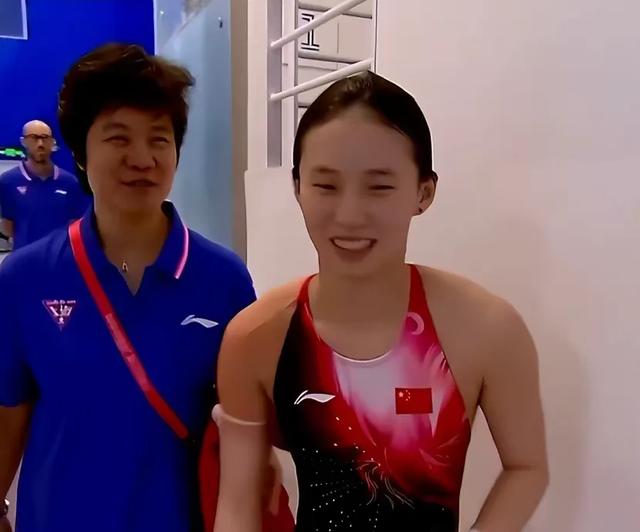 女双10米台决赛 陈芋汐掌敏洁金牌 全红婵王伟莹排第五名