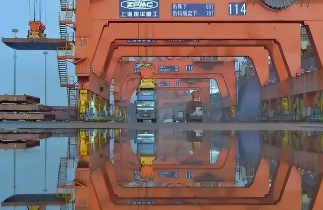 中金 2026 展望：彭文生聚焦双循环新动态，地缘变量成核心考量