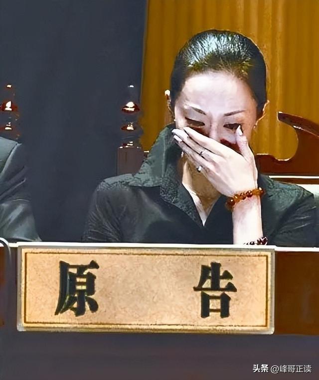 79岁侯耀华晚年凄凉！独居北京无保姆照料	，家里脏乱差环境寒酸