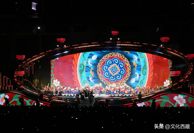 嗨翻了！近期必须得去西藏这里→