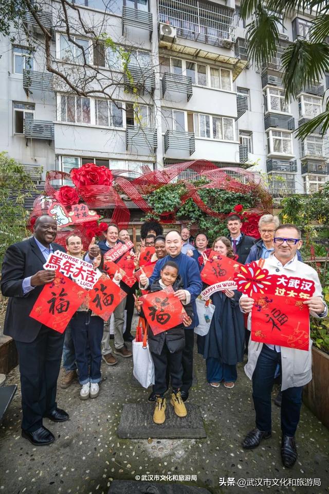 大雪今晚抵汉，有人先玩嗨了！