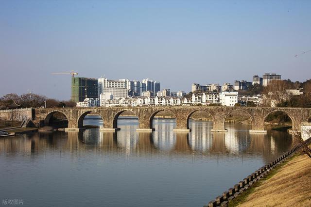 比宏村人少，比婺源低调， “最没有存在感” 的小城