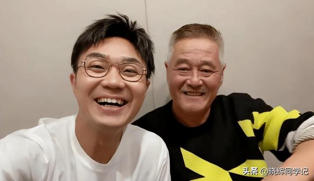 范伟没想到2026春晚仅剩俩月，老搭档赵本山因大鹏一句话口碑暴增