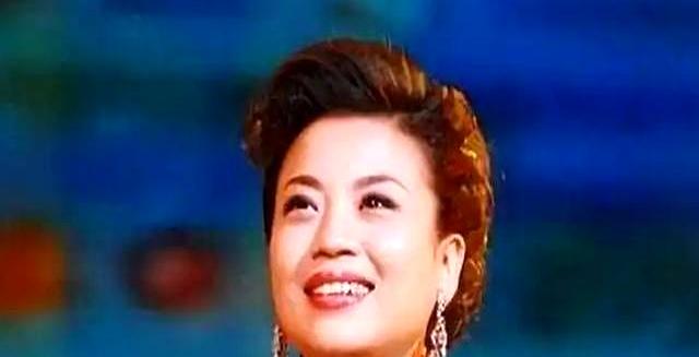 不结婚怎么解决生理需求？57岁的歌唱家张也，用行动给出了答案