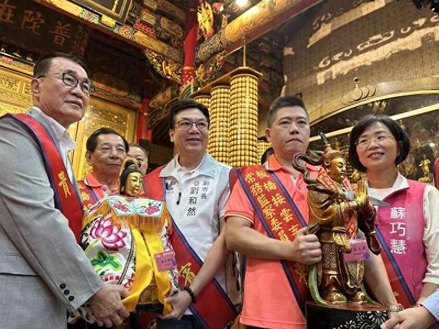 洪秀柱刚观礼完9·3阅兵，岛内支持度大反转，台当局矛头对准新北