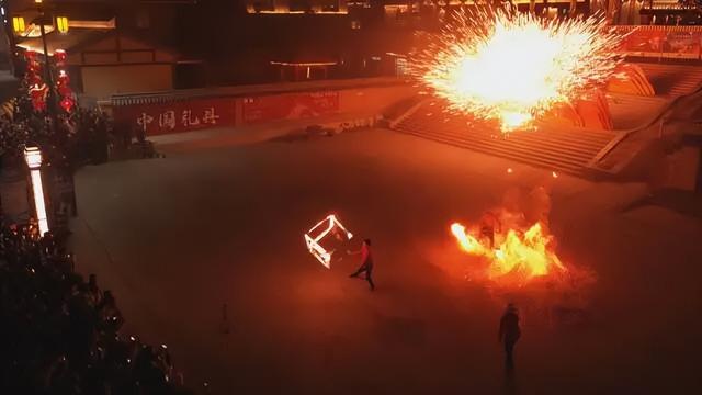 锣鼓喧天迎宾客 铁花璀璨耀祁山——这里的年味直接拉满