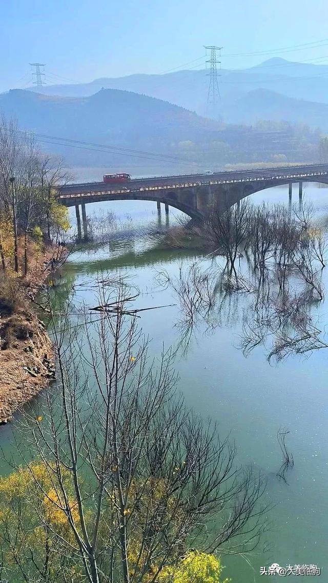 深沟险壑，临朐这个地方的景色迥异！常年有水！
