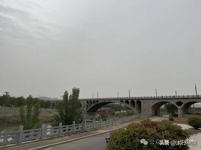 河南林州老家，小镇的早晨
