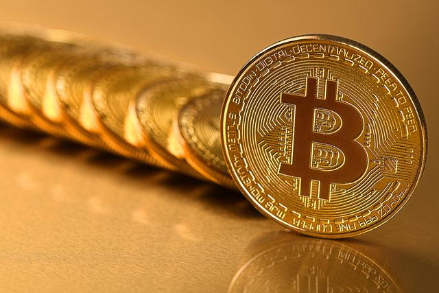 老规律全失灵了，看透金价迷局，黄金牛市终结？