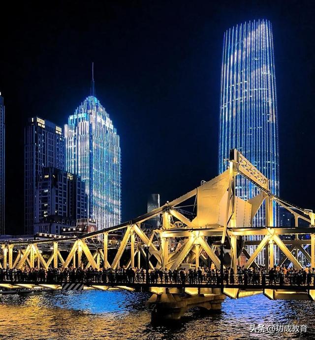 快去看！喜迎上合峰会，天津津湾广场绝美夜景“杀疯了”！