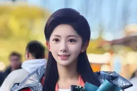 女孩素颜考试被擦妆5次，拿下北京播音统考状元 网友：我p图都不敢p成这样图片