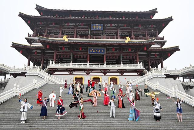 国内9大景区口碑崩塌！游客怒斥巨坑，第一名令人寒心…