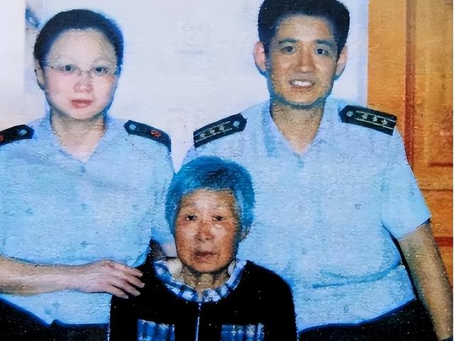 聂海胜妻子：在丈夫上太空前提出离婚，保密生活隐藏了多少辛酸？