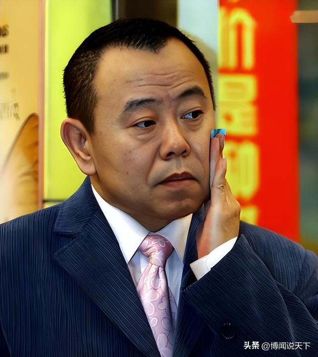 4个老婆	，全家移民，享受正师级待遇，潘长江身上哪个标签是真的