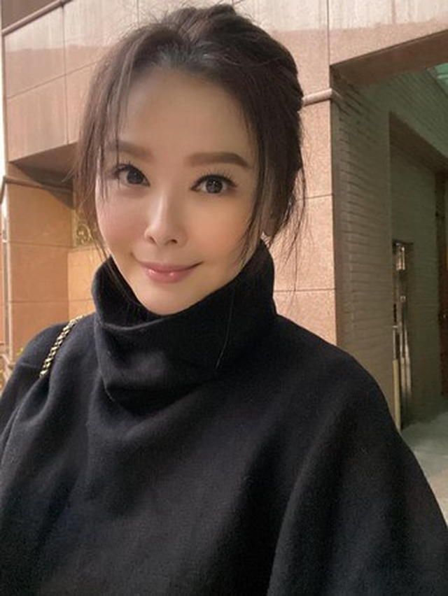 长得漂亮却做尽坏事，后被切除四个器官，小十五岁老公也出轨