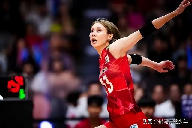 女排1米90悍将硬扛埃格努，她恐取代庄宇珊坐稳首发，赵勇笑了！