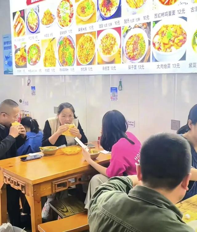 双节假期第三天！潼关景区游客不减！（图）