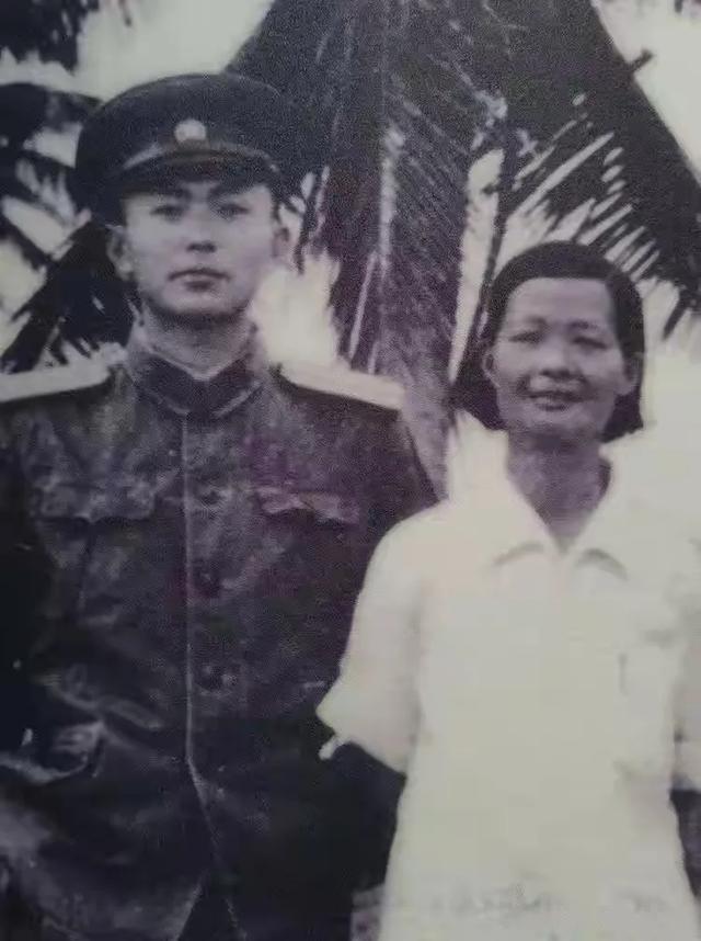 带着孙女去旅行（152）琼海红色娘子军纪念园游
