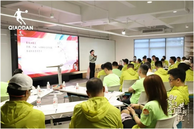 御戈同行，共征新程：中乔体育戈壁远征军第一师启航