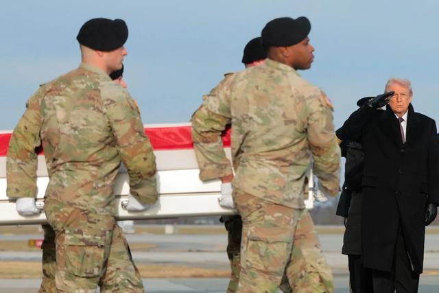 六天复仇！美军叙利亚大规模空袭ISIS，是震慑还是添乱？