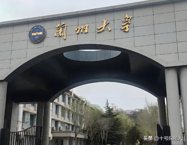 被央视开除、全家移民、抛妻弃女，水均益身上的标签哪个是真的？