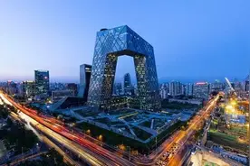 "国家雄姿日新月异，百姓生活越发艰难？真相到底如何"图片