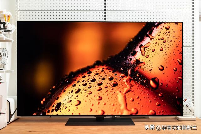 10平米全能空间大揭秘，LG OLED evo 4K 55G5智能电视补齐最后短板