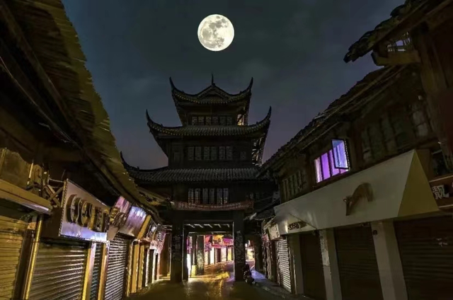 在剑阁，探索古迹与自然的完美之旅