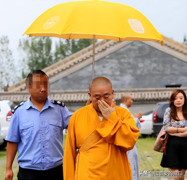 男友死缓、丈夫入狱，如今48岁又被释永信牵连，刘芳菲的人生真惨