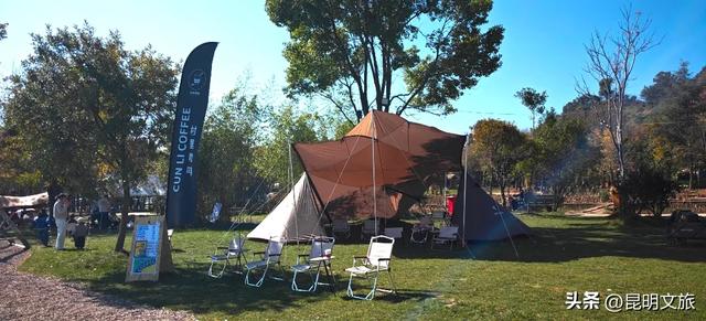 昆明十七公里外,藏着一个可以看“海”的白族村