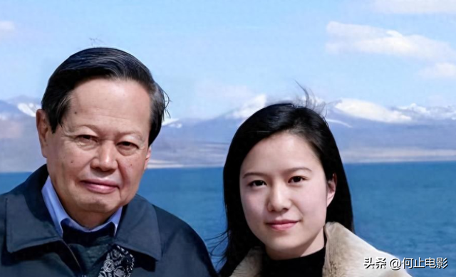 杨振宁家庭情况曝光：三个儿女无人继承物理学，与翁帆关系也很好