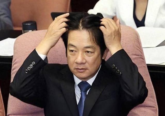 台胞参加九三阅兵，前脚刚落地北京，马上就送给赖清德一句话
