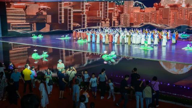 家长问爆了：「月映武夷」凭什么成暑假“必修课”？