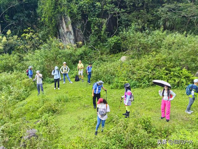 揭西猴面石徒步登山