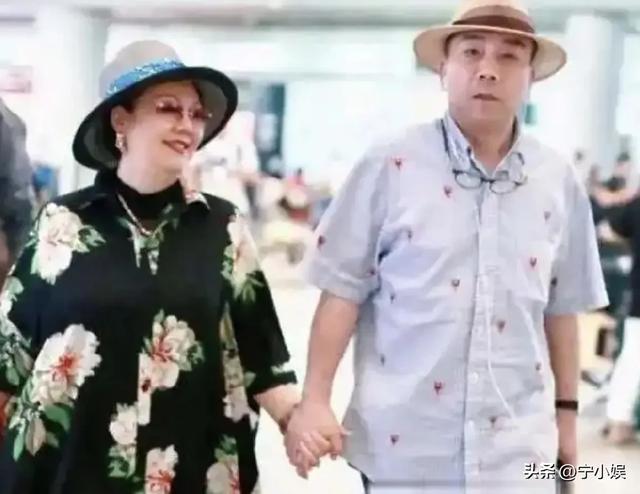 不知廉耻!杨少华头七刚过,被曝发妻小三同住的杨议竟更理直气壮