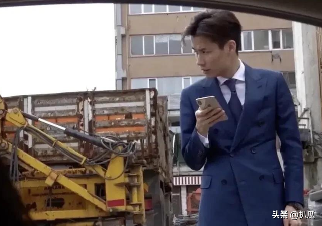 5 年前，靠倒卖口罩一年赚 60 亿元，住 5 万一夜酒店的他	，如今咋样了