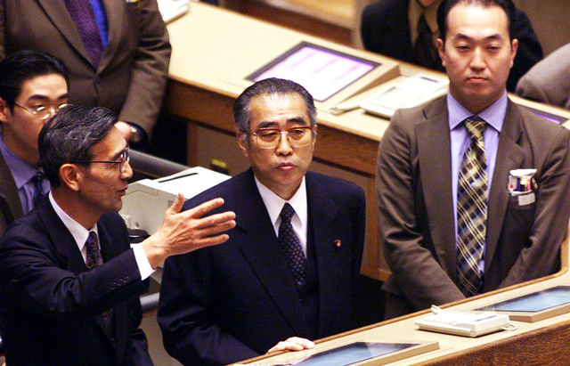 日本的反击要来，从中国的东边开始，特朗普也给高市早苗送去大礼